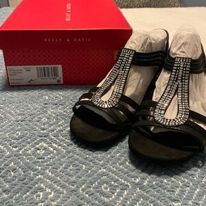 Kelly & Kate Womens Sandals